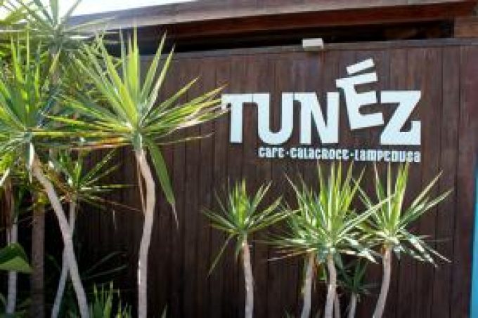 Tunez Beach Bar Calacroce