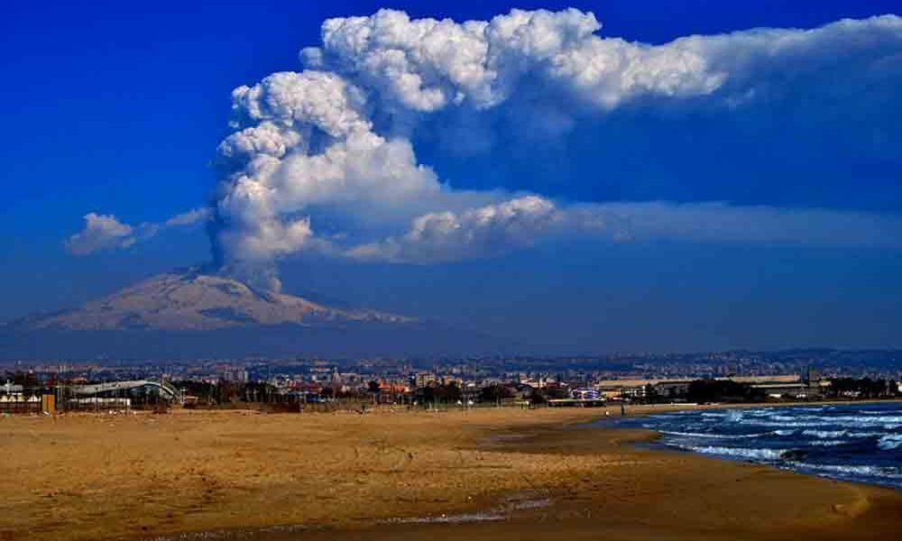 Catania e l’Etna: conferenza online e visita alla mostra