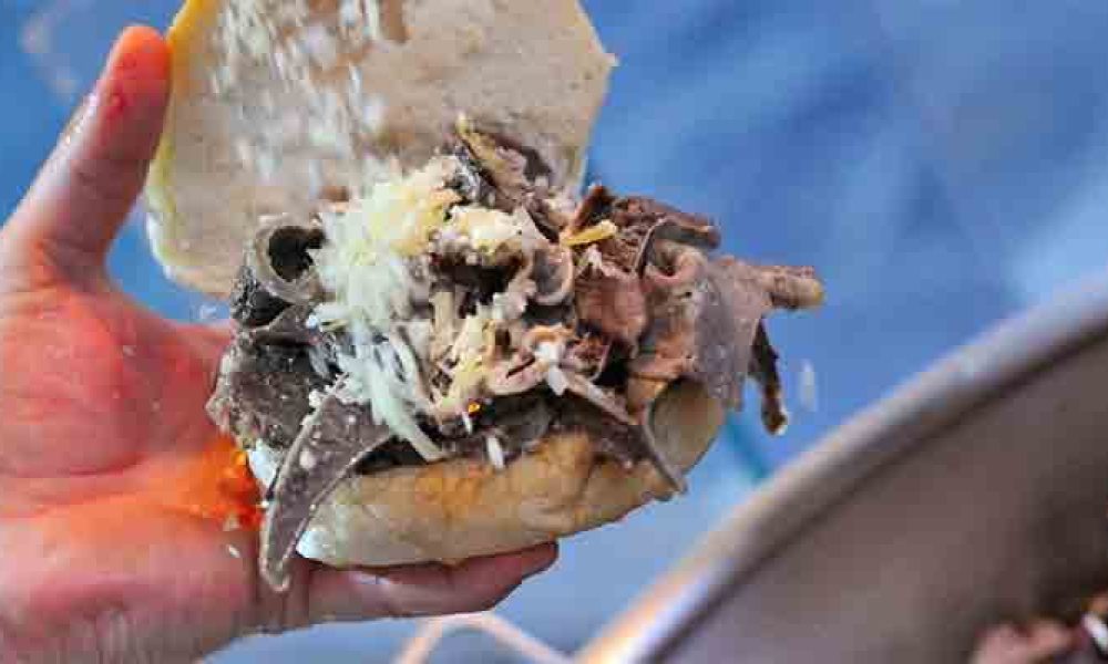 Lo street food protagonista al ChocoModica con espositori da tutta la Sicilia