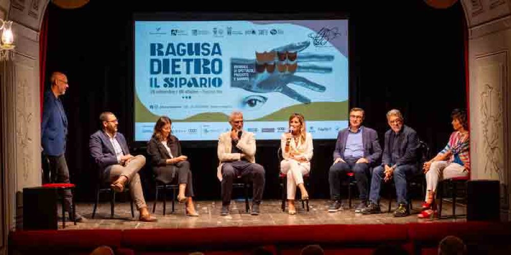 Ragusa dietro il Sipario: primo weekend sold out tra teatro, danza acrobatica, circo contemporaneo e musica